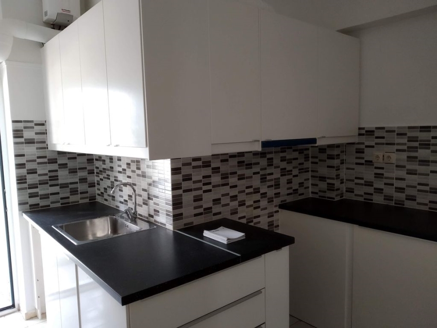 (For Sale) Residential Apartment || Piraias/Piraeus - 110 Sq.m, 3 Bedrooms, 162.000€ 