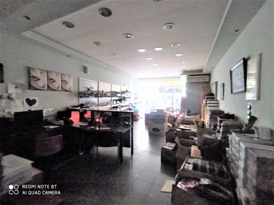 (For Sale) Commercial Retail Shop || Athens Center/Athens - 132 Sq.m, 140.000€ 